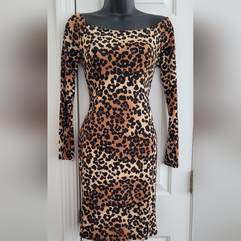 Women Off the Shoulder Leopard Bodycon M FashionNova